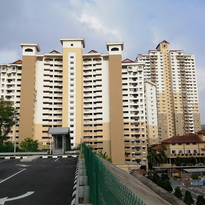 Vista Komanwel Residences room view 3